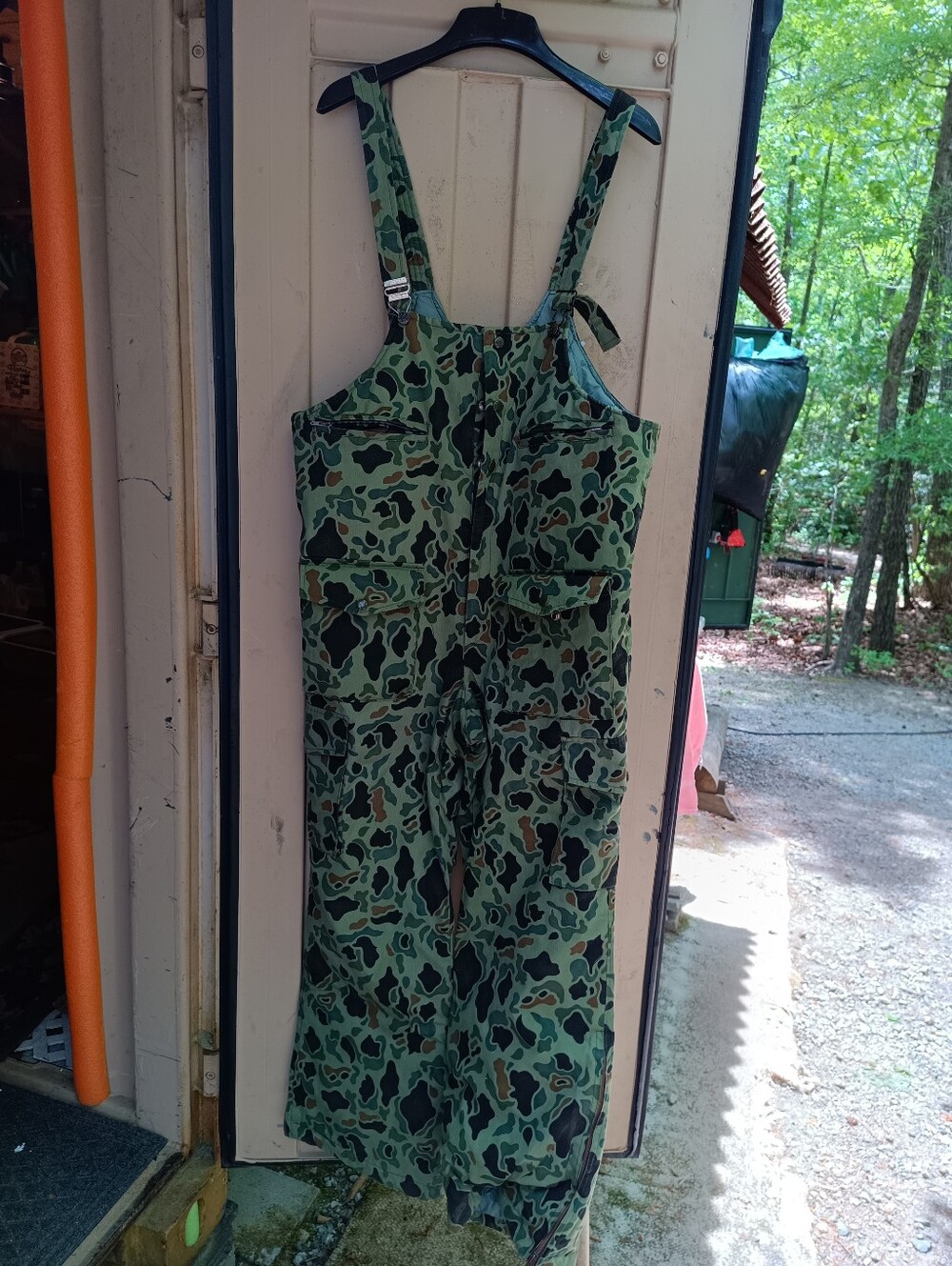 Camouflage Overalls Small ?